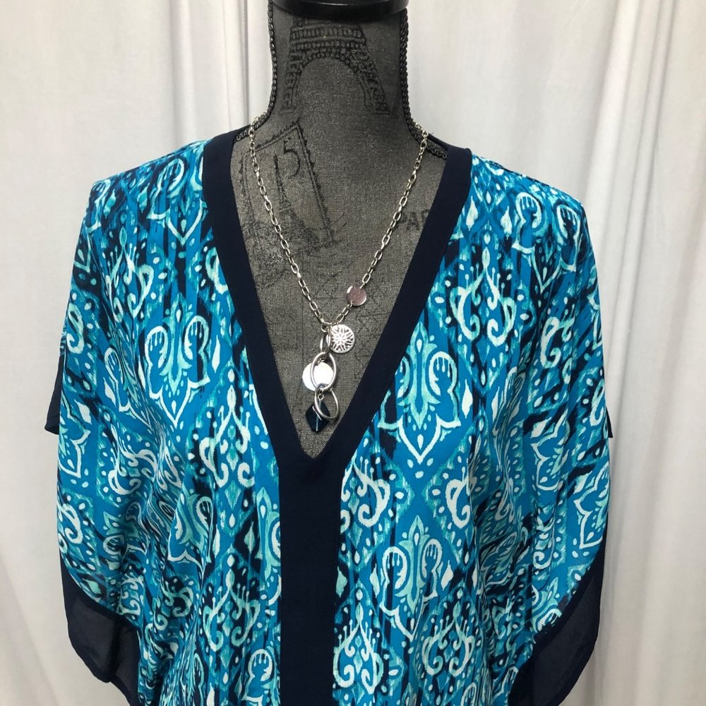 Merona Blue Paisley V-Neck Tunic with Navy Trim - Picture 2 of 6